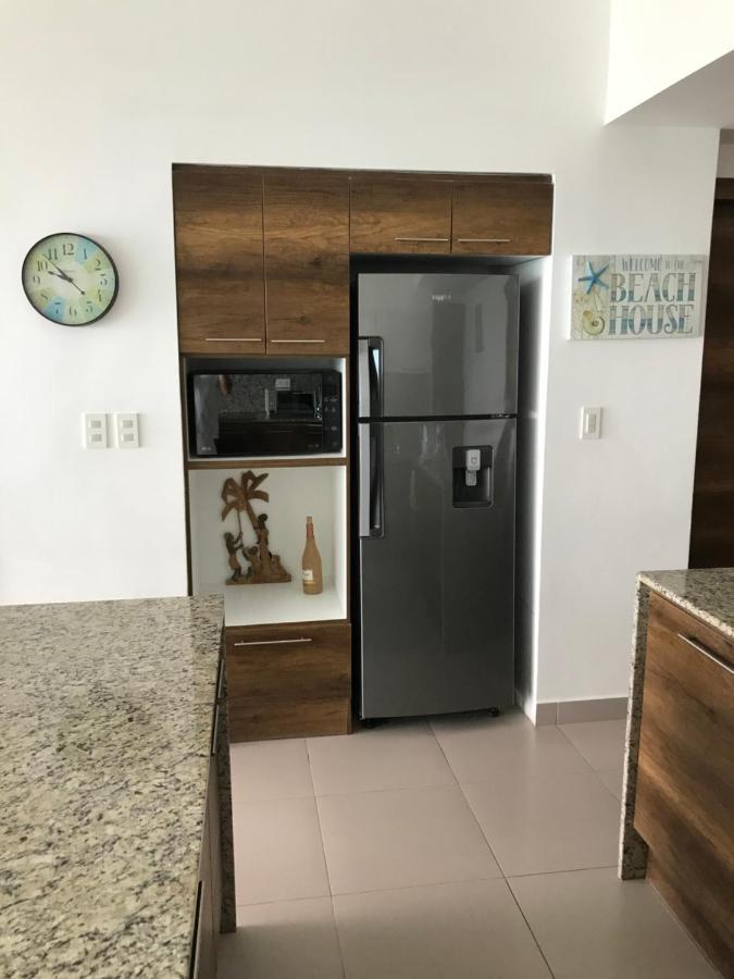 Resort Playa Azul Departamentos Frente Al Mar Тонсупа Екстериор снимка