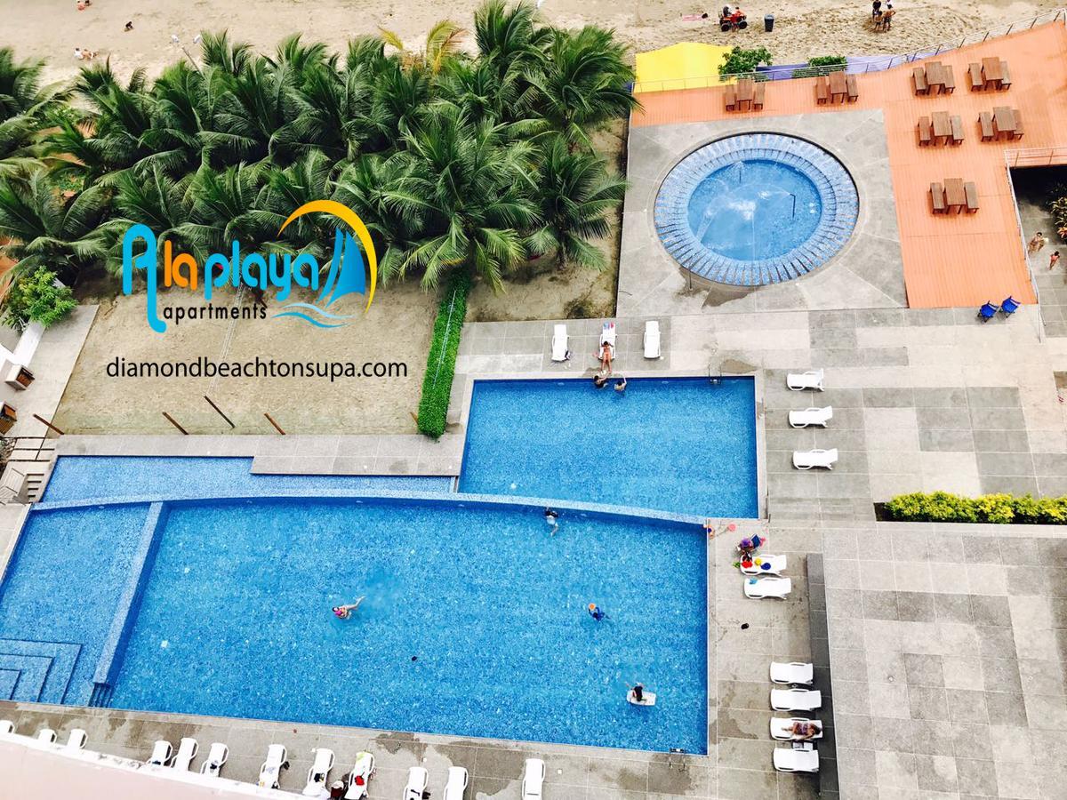 Resort Playa Azul Departamentos Frente Al Mar Тонсупа Екстериор снимка