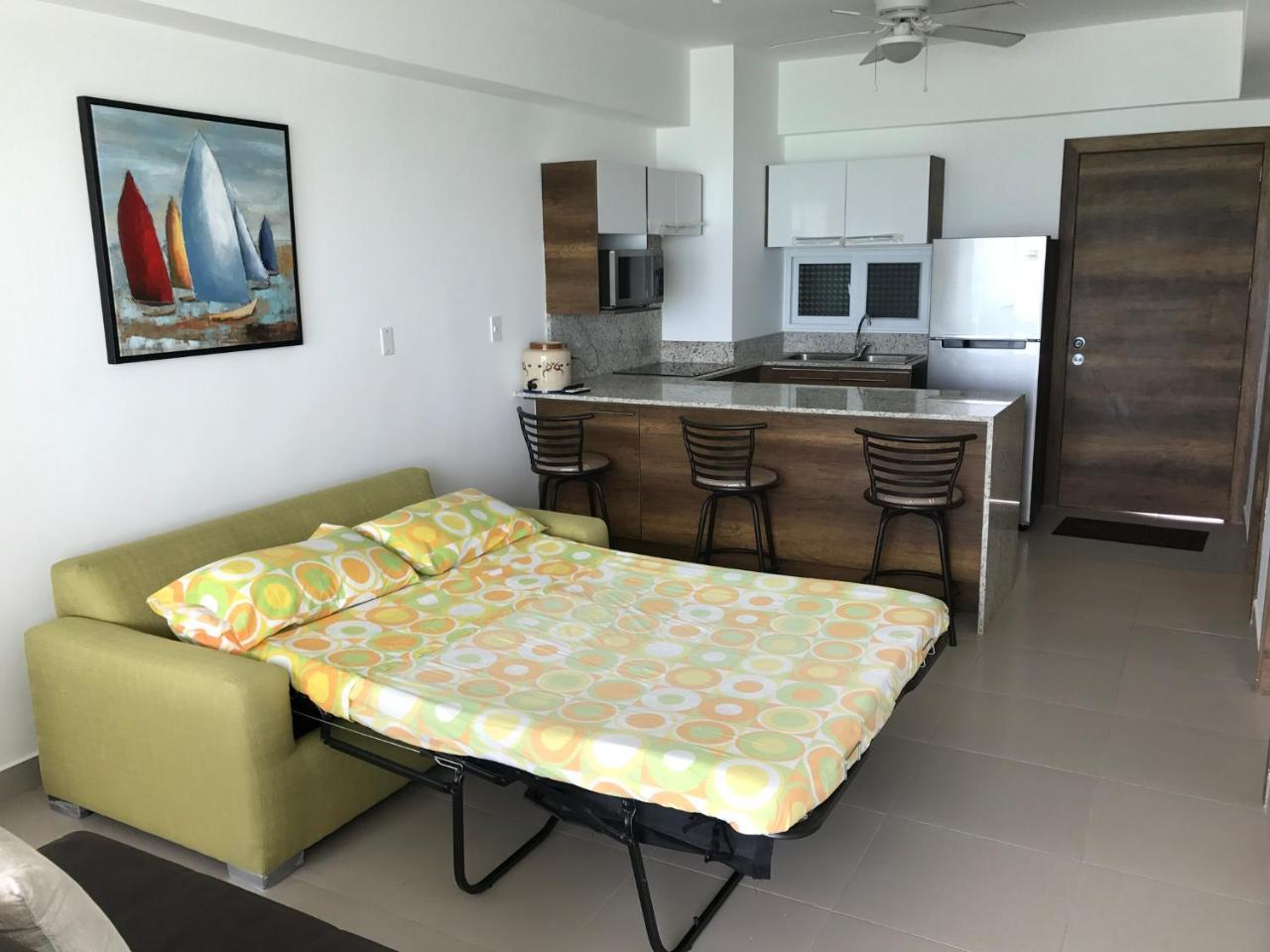 Resort Playa Azul Departamentos Frente Al Mar Тонсупа Екстериор снимка