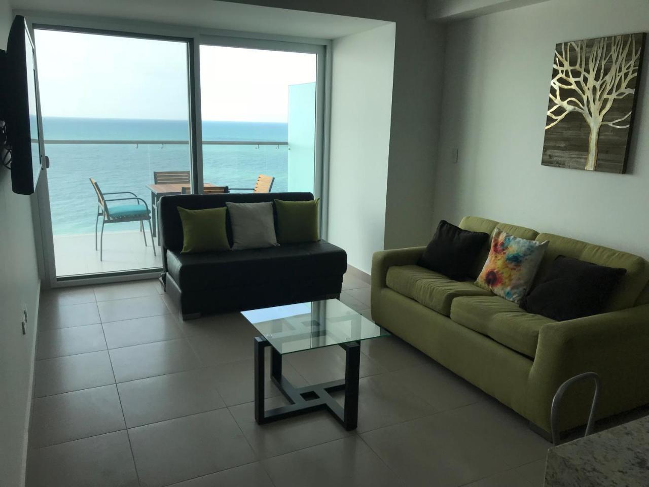 Resort Playa Azul Departamentos Frente Al Mar Тонсупа Екстериор снимка